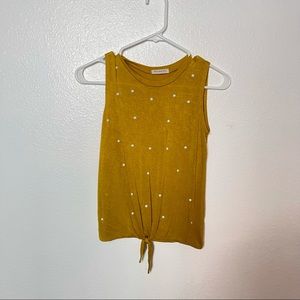 🧸6/25 Occasion super soft mustard yellow sleeveless blouse with pearl accents L